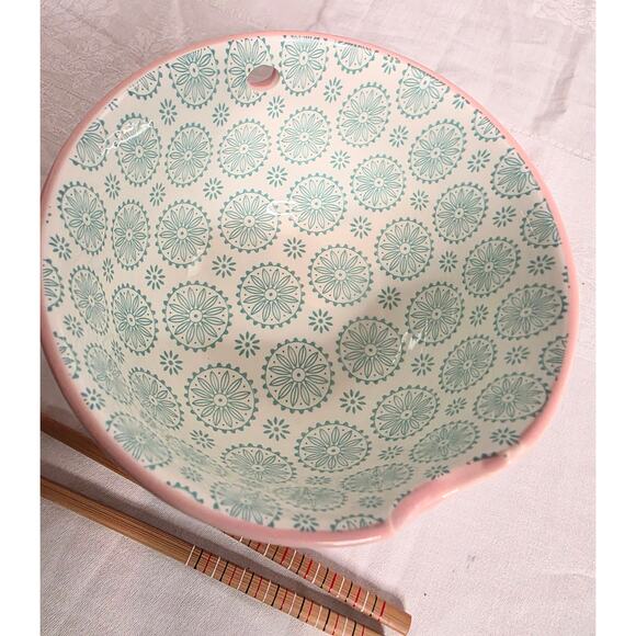 Signature Housewares 26 oz. Ramen Bowl w/Wooden Chopsticks Pink White Turquoise - Picture 3 of 6